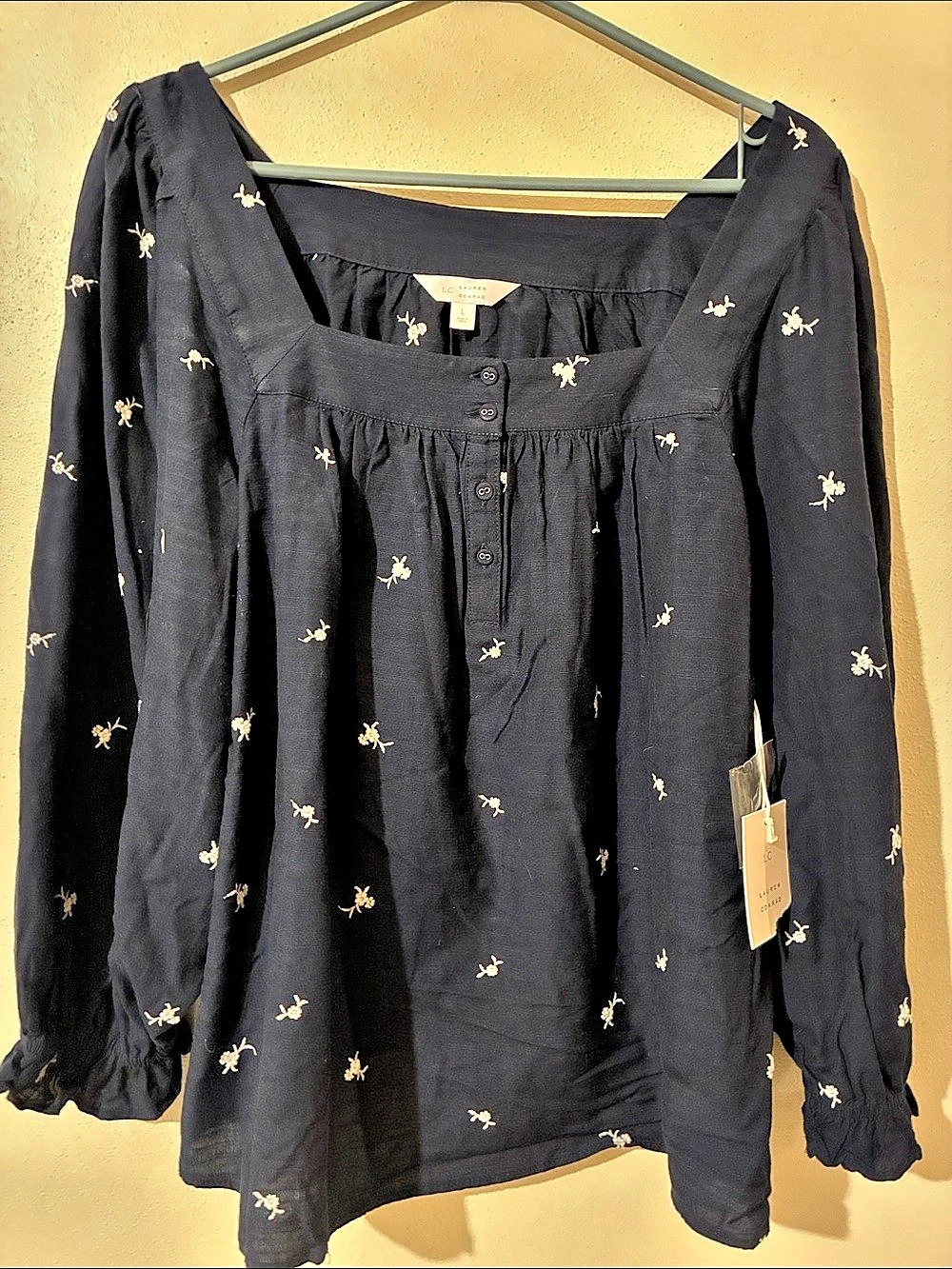 LC Lauren Conrad Floral Long Sleeve Blouse in Blue /white